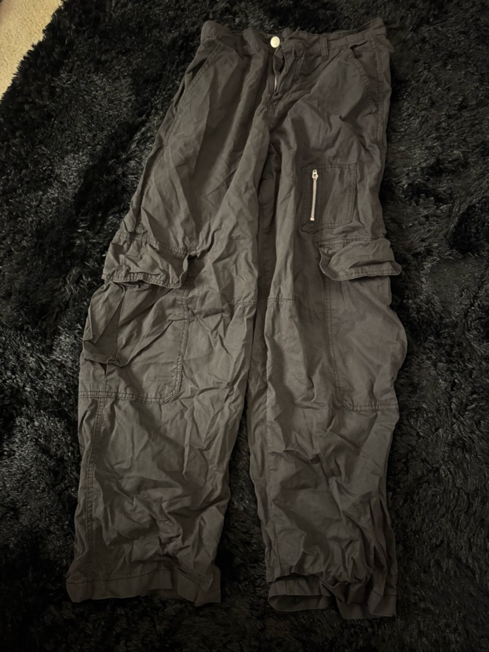 Forever 21 Women’s Black Cargo Pants with Zip and Pockets